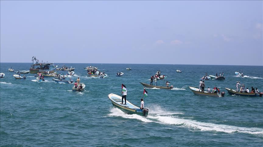 البحرية الإسرائيلية تصيب 95 فلسطينيًا قبالة شواطئ غزة